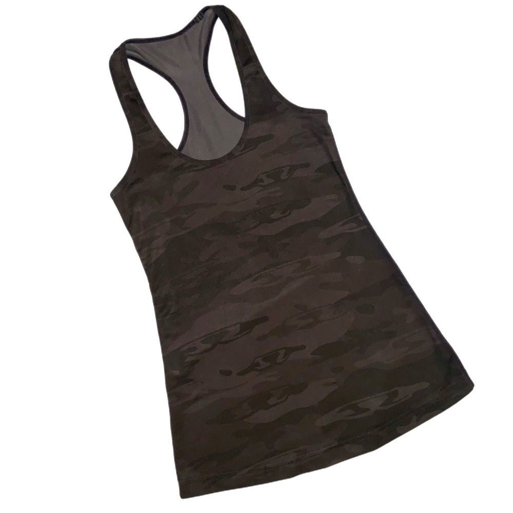 Lululemon Cool Racerback Tank Size 4
Black / Black Retro Camo
